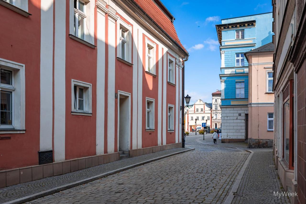 Lądek-Zdrój Apartament Z Historia, Klahra Myweek מראה חיצוני תמונה