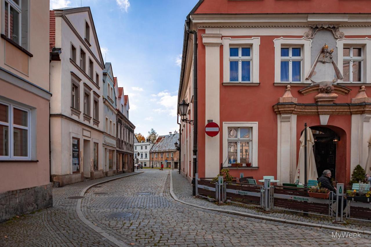 Lądek-Zdrój Apartament Z Historia, Klahra Myweek מראה חיצוני תמונה